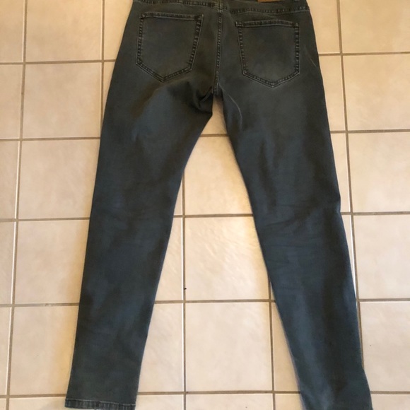 ZLZ Denim Jeans - Picture 2 of 5
